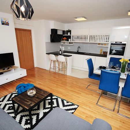 Apartman Ela Makarska Ngoại thất bức ảnh